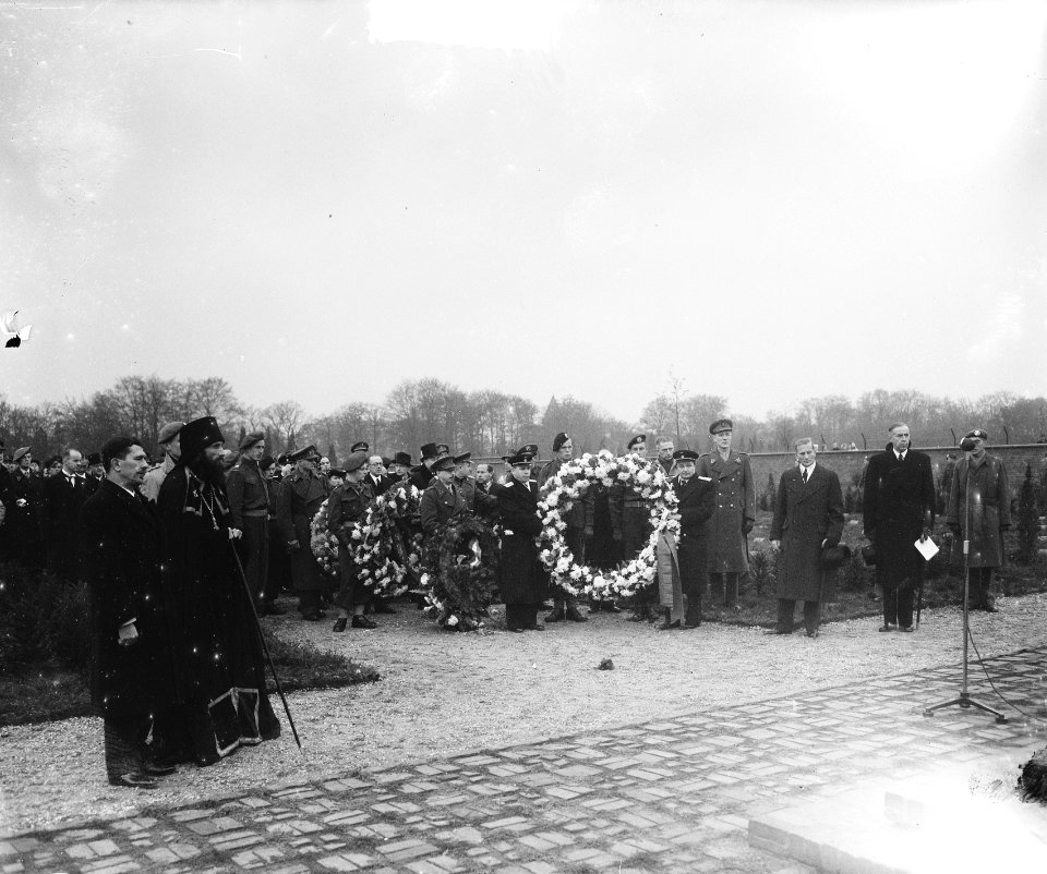 Opening Russisch kerkhof Amersfoort, Bestanddeelnr 903-1025