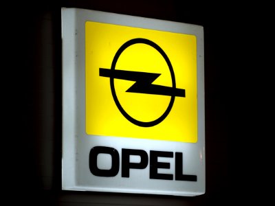 Opel lichtreclame pic1