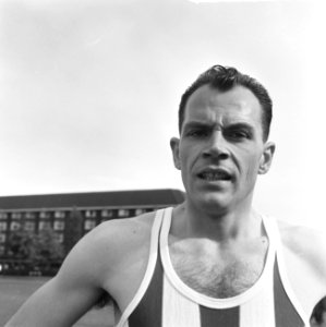 Open Amsterdamse atletiekkampioenschappen op de Sintelbaan Rob Heemskerk, Bestanddeelnr 918-0469