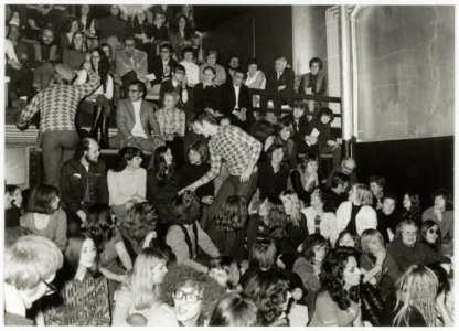 Opening van de Toneelschuur in de Smedestraat op 20 februari 1971. NL-HlmNHA 54006010