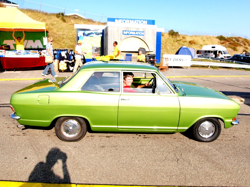 Opel Kadett dutch licence registration 72-50-SV pic2