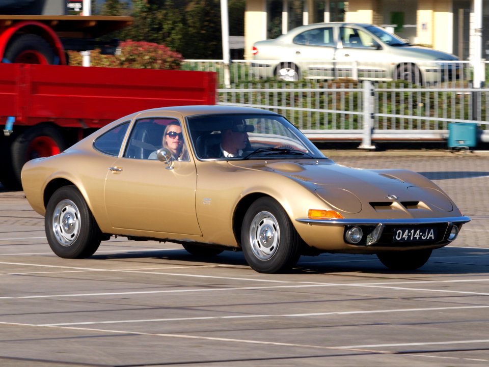 Opel GT (1970), Dutch licence registration 04-14-JA, pic2