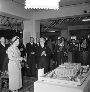 Opening Groothandelsgebouw te Rotterdam door koningin Juliana, Bestanddeelnr 934-5495
