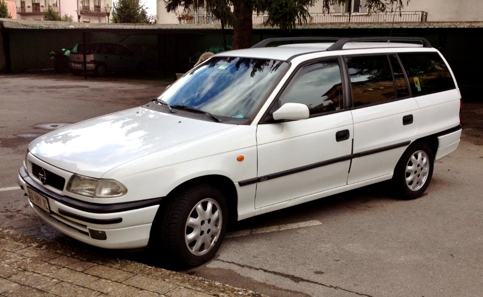 Opel Astra F Caravan 1.7 TDS