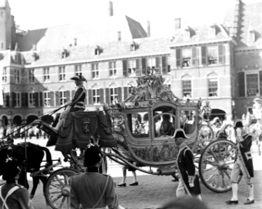 Opening Staten Generaal. Gouden koets voor Ridderzaal, Bestanddeelnr 903-0138