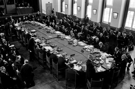 Opening NATO conferentie te Den Haag , overzichten, Bestanddeelnr 916-4260