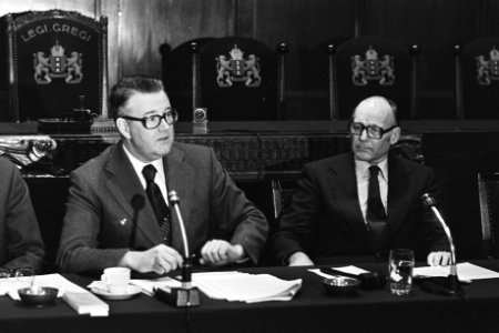 Openbare vergadering i.v.m. kandidatuur burgemeester in Amsterdam commissaris K, Bestanddeelnr 929-0296