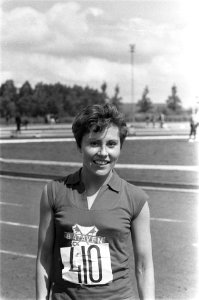 Open Atletiekkampioenschappen van Amsterdam. Truus Hennipman., Bestanddeelnr 921-3447