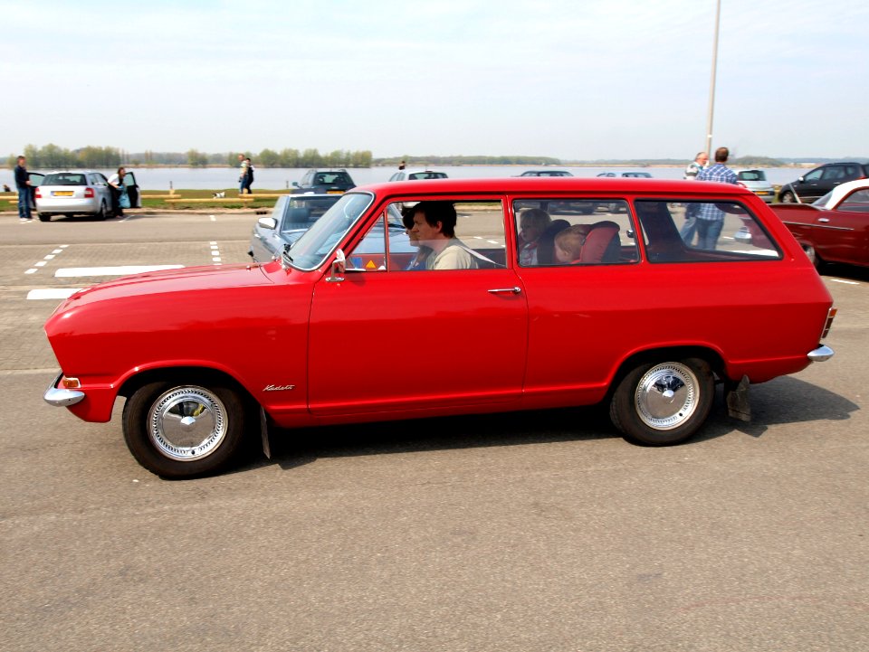Opel Kadett Caravan (1967), Dutch licence registration AL-26-80 pic4