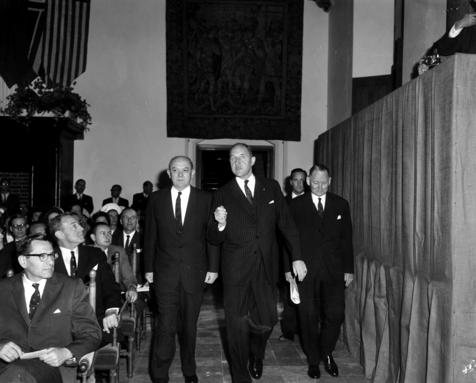 Opening NATO conferentie te Den Haag , Dean Rusk , Luns en Stikker, Bestanddeelnr 916-4286