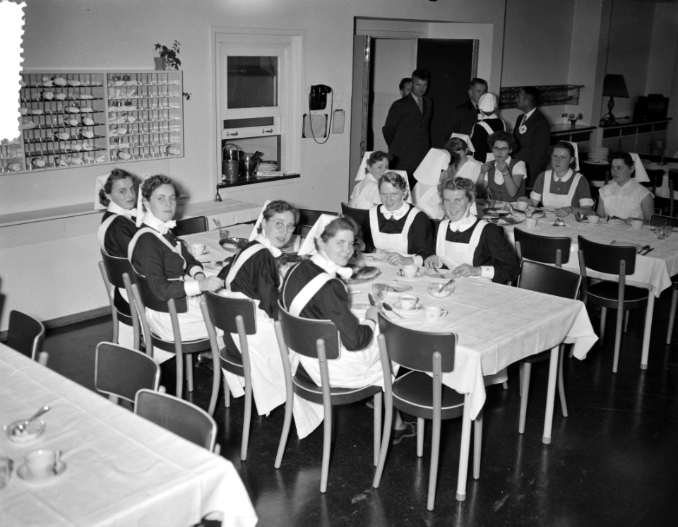 Opening Nederlands Hervormde Diakonessenziekenhuis Meppel Vlakfilm, Bestanddeelnr 908-1349