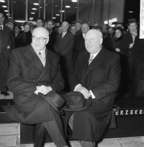 Opening nieuw gebouw van de Utrechtse Verzekering in Rotterdam, Bestanddeelnr 913-2093