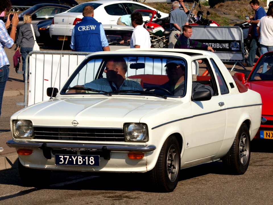 Opel KADETT AERO dutch licence registration 37-YB-18 pic3
