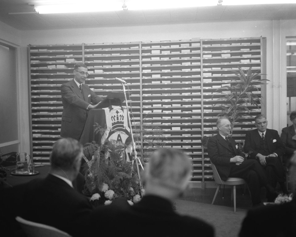 Opening nieuw ANWBgebouw door burgemeester G Van Hall, Bestanddeelnr 909-9424