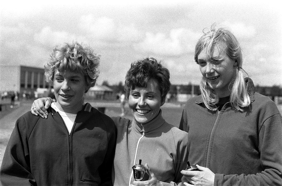Open Atletiekkampioenschappen van Amsterdam. 100mm Sterk, Hennipman en Bakker, Bestanddeelnr 921-3448