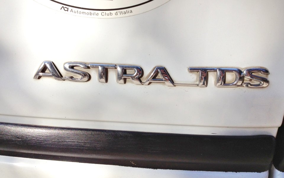 Opel Astra TDS logo