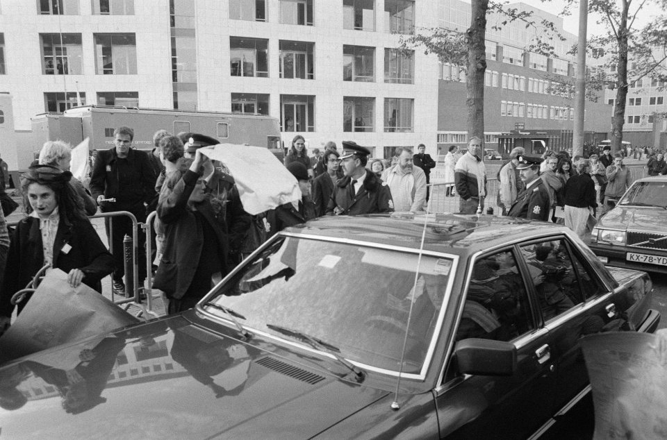 Opening Muziektheater in Amsterdam in aanwezigheid van Koningin Beatrix en Prins, Bestanddeelnr 933-7682