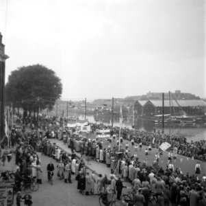 Opening nieuwe weg Eilanden in Amsterdam. Optocht, Bestanddeelnr 905-3199