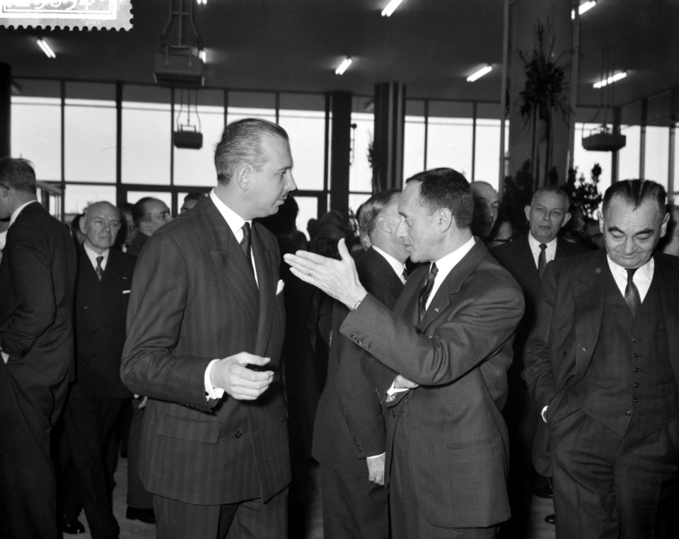 Opening nieuwe Renaultfabriek, Bestanddeelnr 910-9634