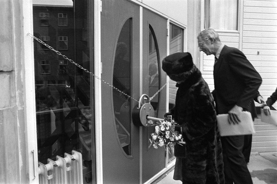 Opening overbruggingspaviljoen De Hoogstraat door Prinses Margriet , Prinses M, Bestanddeelnr 931-1558