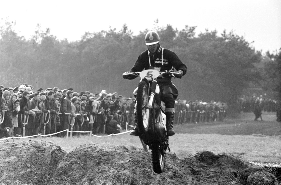 Opening Motorcross-seizoen en landenwedstrijd Nederland tegen Belgie, Rob Sellin, Bestanddeelnr 913-5621