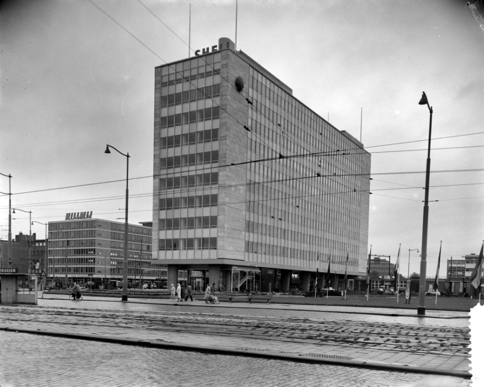 Opening nieuw hoofdkantoor van de Shell op het Hofplein te Rotterdam, Bestanddeelnr 911-4975
