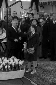 Opening Marijkehal door Prinses Marijke te Utrecht Opening Marijkehal, Bestanddeelnr 912-2212