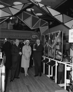 Opening tentoonstellig Europoort een Schakel tgv het 9de Lustrum van de Econo, Bestanddeelnr 909-9596