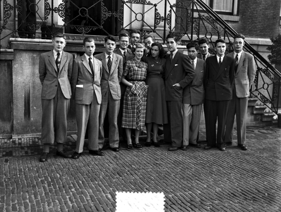 Opening Middelbare Confectieschool Keizersgracht door Minister Rutten, Bestanddeelnr 904-7749