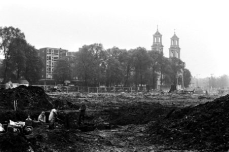 Opgravingen door med. Archeologie an Dienst Openbare Werken en Amsterdams Historisch Museum van 17e en 18e, Bestanddeelnr 931-4716 photo