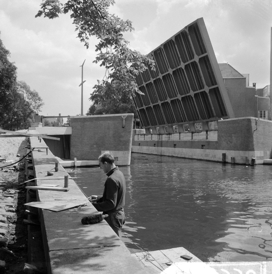 Operatie Weesperstraat werk aan de bruggen, brug over de Nieuwe Herengracht, Bestanddeelnr 916-6350