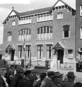 Opening tehuis voor geestelijk gehandicapten De Schuilplaats te Rotterdam, Bestanddeelnr 912-6057