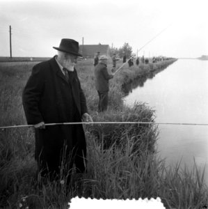 Opening hengeltijd Bosbaan, ouden van dagen naar Ilpendam, Bestanddeelnr 906-5013
