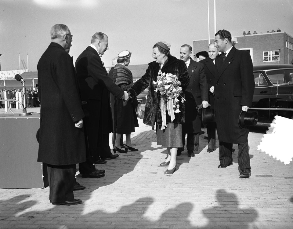 Opening Julianahal Jaarbeurs door Hare Majesteit de Koningin, Bestanddeelnr 907-6398