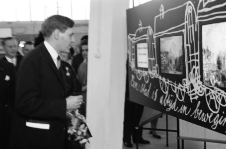 Opening Levend Erfdaal in bouwcentrum Rotterdam. Rondgang. Prinses Irene bij p, Bestanddeelnr 913-0930
