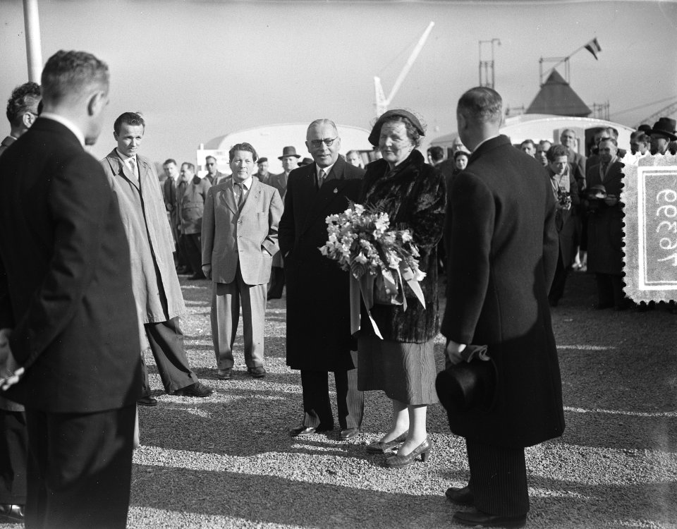 Opening Julianahal Jaarbeurs door Hare Majesteit de Koningin, Bestanddeelnr 907-6399