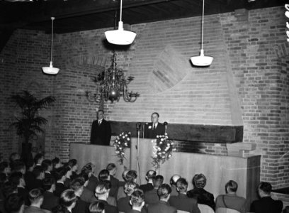 Opening Kasteel Nijenrode. Toespraak van Z.K.H. prins Bernhard tijdens de openin, Bestanddeelnr 901-9599