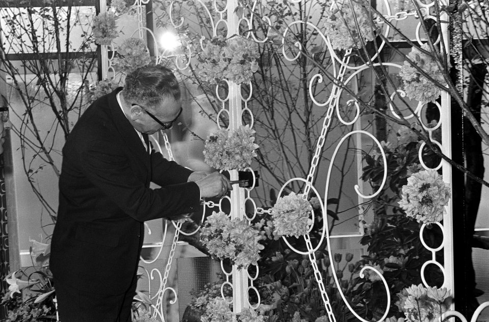 Opening Keukenhof, Minister Vrolijk verricht de opening, Bestanddeelnr 918-9782