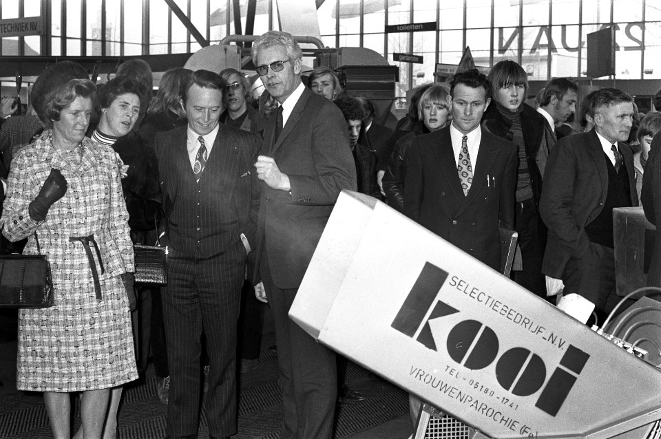 Opening Land en Tuinbouwtentoonstelling in RAI Amsterdam tijdens rondgang, Bestanddeelnr 925-3182