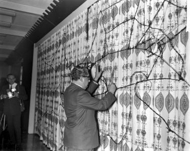Opening Meubelvakbeurs in Rotterdam, Bestanddeelnr 913-1490