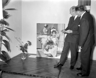 Opening tentoonstelling Vrouwen van Israel door ambassadeur Cidor, Bestanddeelnr 911-7307