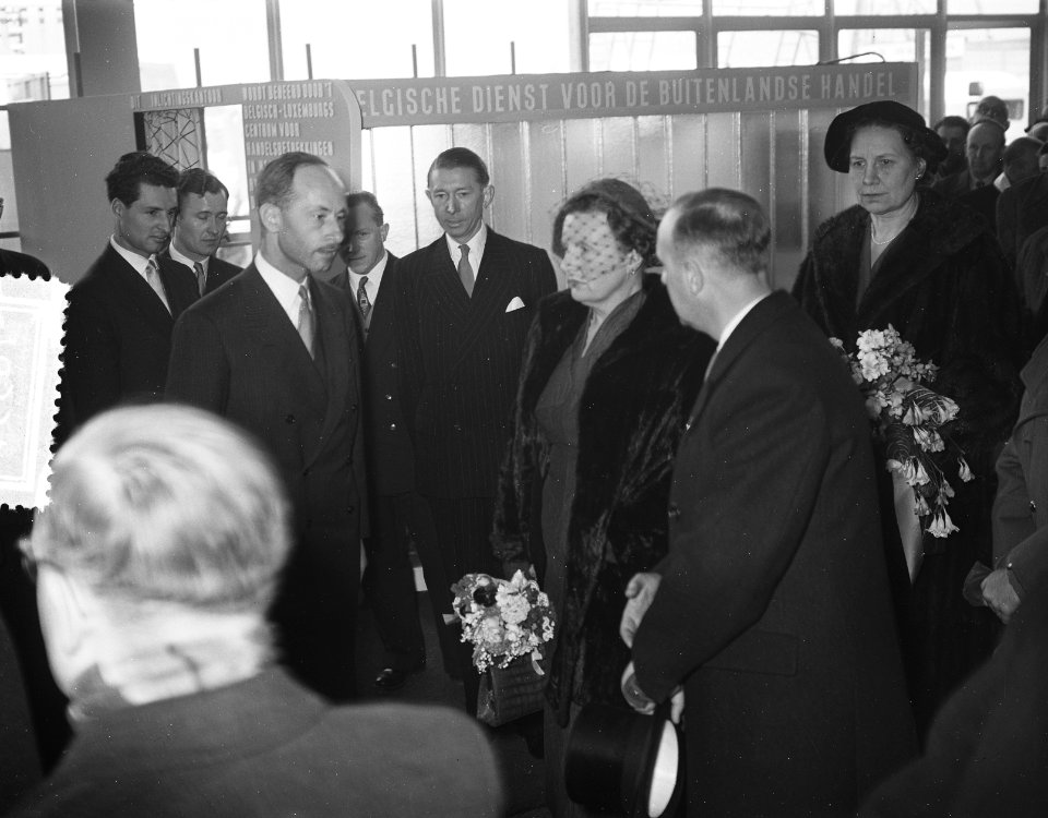 Opening Julianahal Jaarbeurs door Hare Majesteit de Koningin, Bestanddeelnr 907-6394
