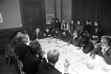 Opdracht Veerman. Bespreking Alternatieve Academie en Sociale Academie Aemstelho, Bestanddeelnr 923-1792