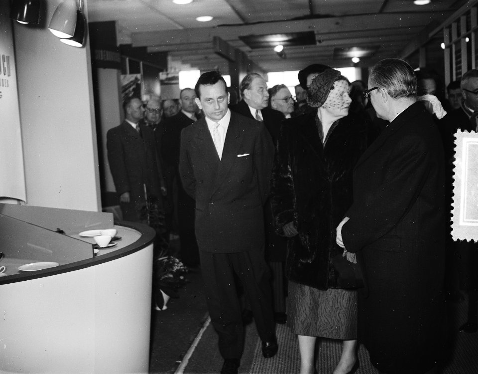 Opening Julianahal Jaarbeurs door Hare Majesteit de Koningin, Bestanddeelnr 907-6397