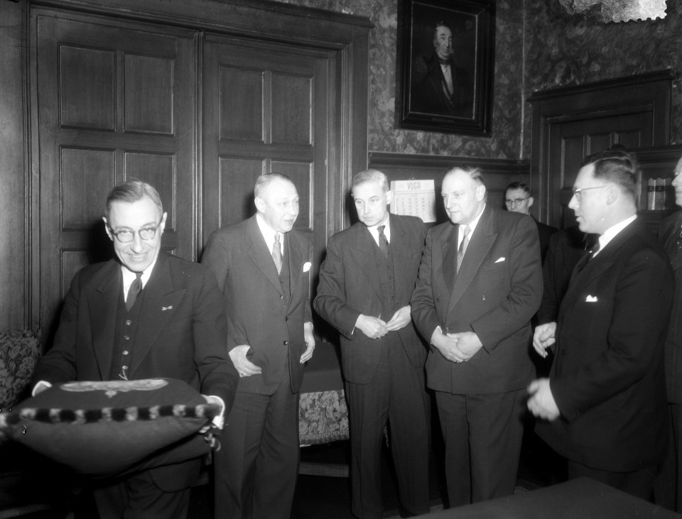 Opdracht Walco (kussen voor Commandant van de Koningin in Den Bosch ), Bestanddeelnr 906-3225
