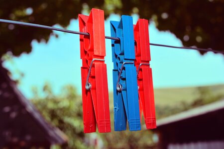 Plastic dye red