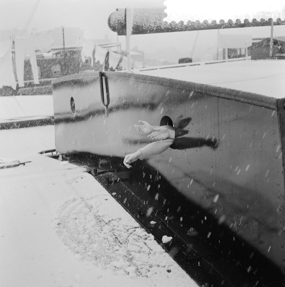 Opdrachten Schippersgezin sneeuw op binnenvaartschepen, Bestanddeelnr 911-8769