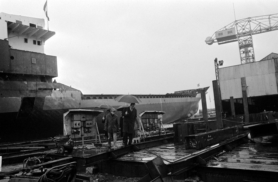 Opdracht Zaanlandse Scheepsbouw Mij tewaterlating Venti di Scirocco, Bestanddeelnr 924-2267