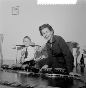 Opdrachten jongetje fam. J. A. Feeners Amsterdam, Bestanddeelnr 907-4857