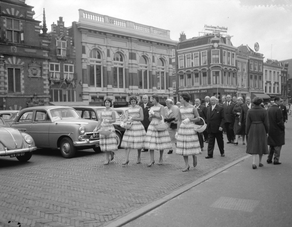 Opdrachten Hotelrevue van het Horecaf congres , tweede dag in Haarlem, Bestanddeelnr 909-8685